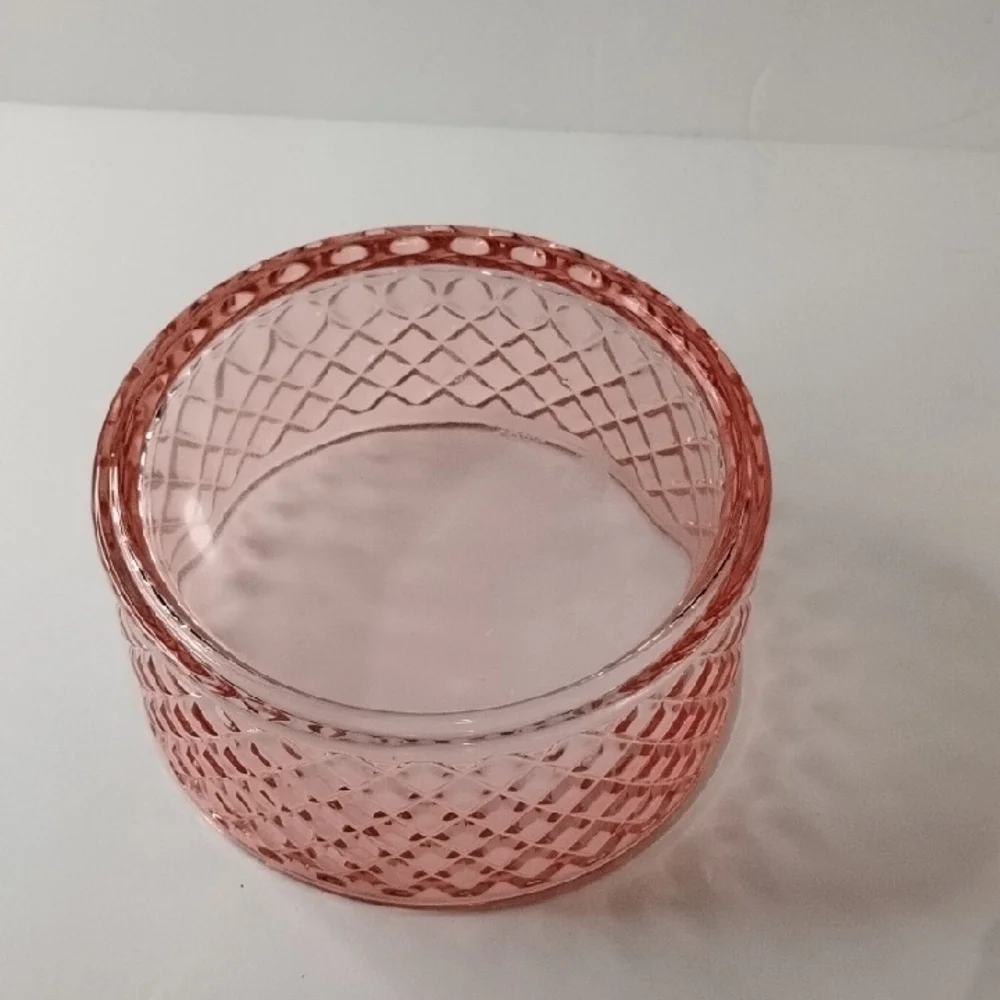P-020 Blush Pink Pressed Diamond Pattern Glass Covered Dish